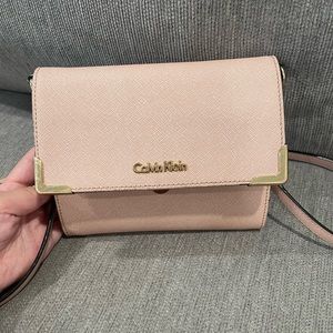 Calvin Klein Crossbody